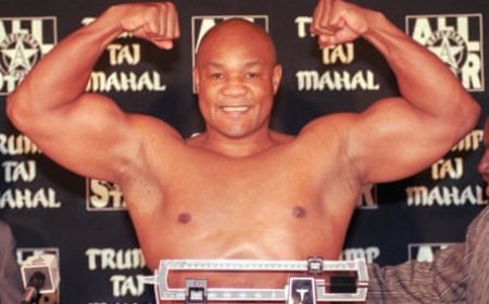 "रिंग के बादशाह का अलविदा: महान मुक्केबाज जॉर्ज फोरमैन का 76 की उम्र में निधन"