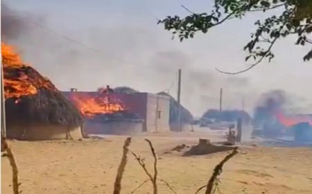 जैसलमेर के फलेडी गांव में आग का तांडव: 6 कच्चे घर जलकर राख, 1 बकरी झुलसी