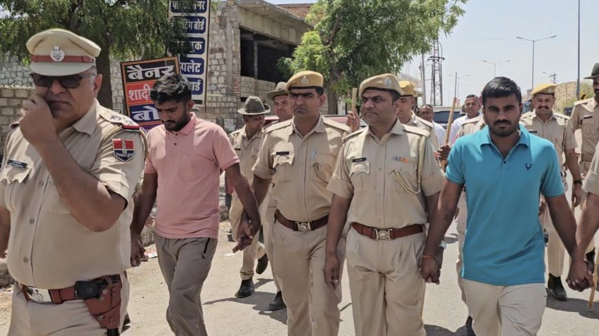 बाड़मेर में गुंडों की परेड, दिनदहाड़े मारपीट के बाद पुलिस ने सिखाया सबक"