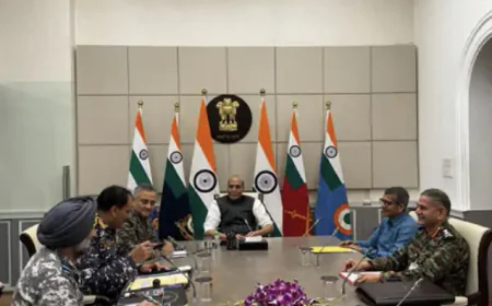 चंडीगढ़-अंबाला में हवाई हमले की चेतावनी, जैसलमेर में सीमा पर गांव खाली, रक्षा मंत्री को सेना प्रमुख ने दी स्थिति की जानकारी