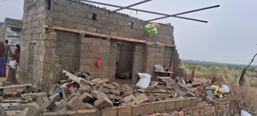 बाड़मेर में आंधी-तूफान और आकाशीय बिजली ने मचाई तबाही: घरों की छतें उड़ीं, पशुधन को नुकसान, जनजीवन अस्त-व्यस्त
