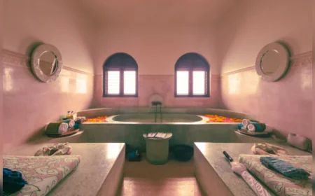 स्पा सेंटर पर पुलिस की बड़ी कार्रवाई, 23 लोग गिरफ्तार