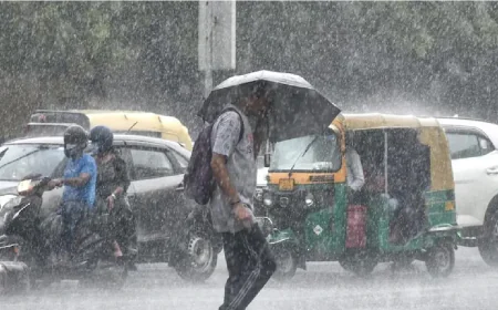 मूसलाधार बारिश से बाढ़ जैसे हालात, बच्चे की मौत, बुनियादी ढांचे को भारी नुकसान