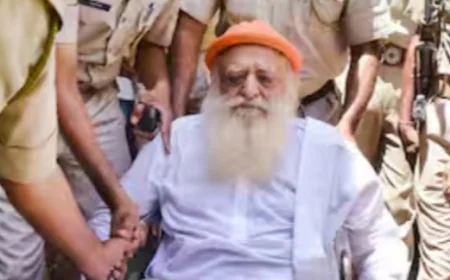 आसाराम को गुजरात हाई कोर्ट से मिली बड़ी राहत, 7 जुलाई तक बढ़ी अस्थायी जमानत