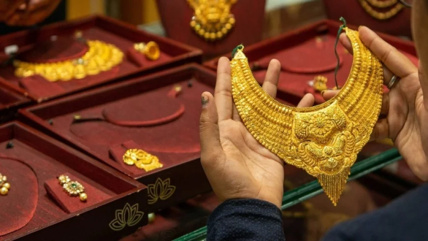 सोने का भाव धड़ाम! 7 दिन में 3200 रुपये की गिरावट, मध्य पूर्व तनाव से फिर उछाल की उम्मीद