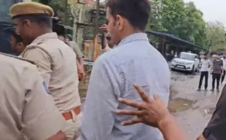 जोधपुर में वर्दी का धोखा: दोस्तों को अगवा कर पुलिस ने की 9.5 लाख की चोरी!