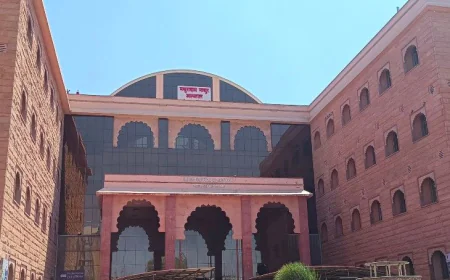 जोधपुर के MDM अस्पताल में सुरक्षाकर्मी का आत्मदाह प्रयास, वेतन न मिलने से तंग आकर उठाया खौफनाक कदम।