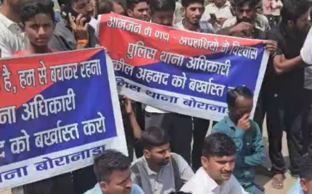 जोधपुर के बोरानाडा में थानाधिकारी शकील अहमद की बर्खास्तगी की मांग: अपराधों पर लगाम के लिए सड़कों पर उतरे लोग.