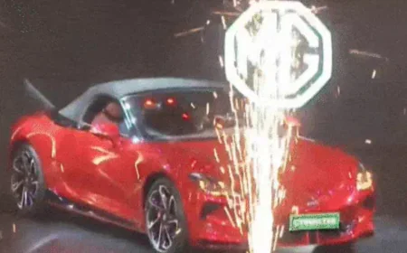 भारत में पहली फुली-इलेक्ट्रिक स्पोर्ट्स कार :​​​​​​​साइबरस्टर फुल चार्ज में 580km चलेगी, 3.2 सेकेंड में 0-100kmph की रफ्तार