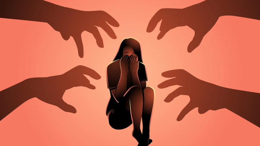 बाप-बेटे पर विवाहिता से गैंगरेप और ब्लैकमेलिंग का आरोप