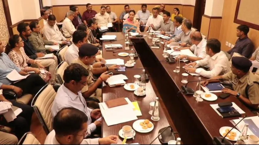 उपमुख्यमंत्री ने लिया विकास कार्यों का जायजा, समयबद्ध समाधान के दिए निर्देश