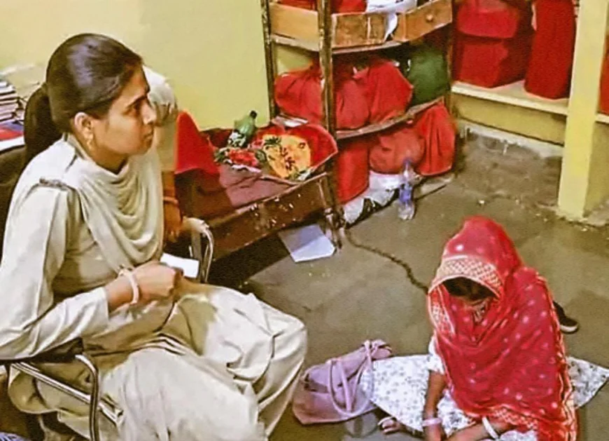 हनी ट्रैप का जाल: किराना व्यापारी का अश्लील वीडियो बनाकर 25 लाख की फिरौती मांगी, 3 महिलाओं समेत 4 गिरफ्तार