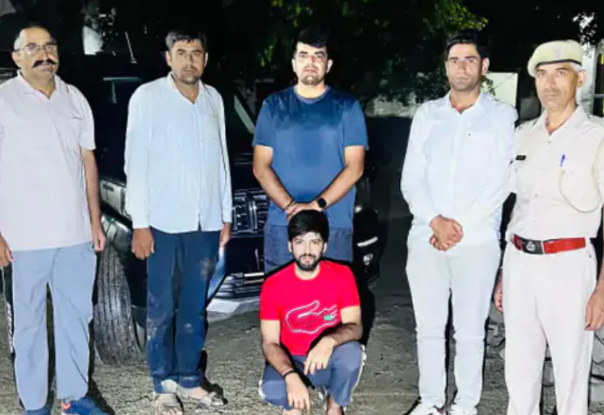 बिना नंबरी स्कॉर्पियो में सवार तस्कर गिरफ्तार: जिला विशेष टीम ने अवैध बंदूक जब्त की