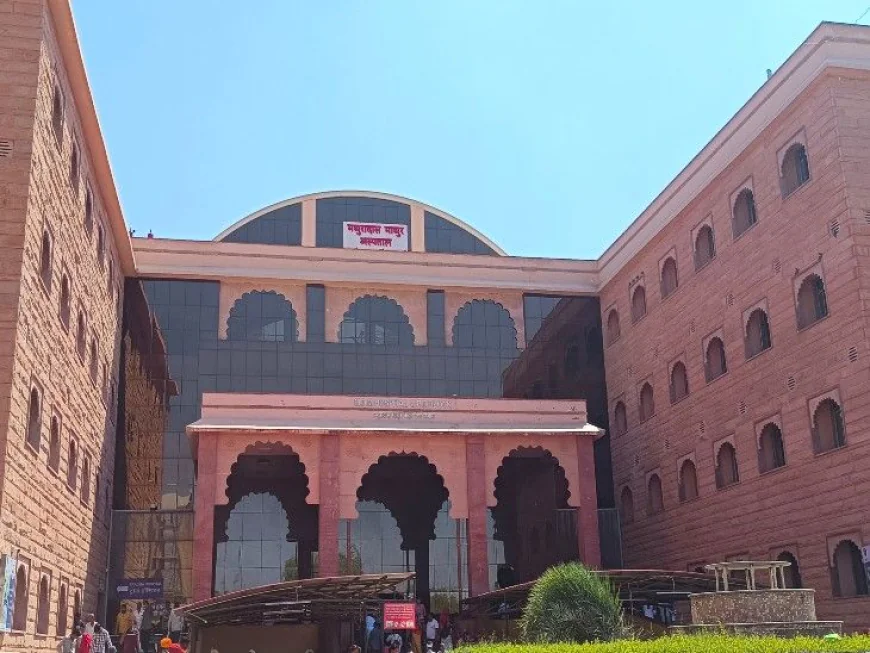 जोधपुर के MDM अस्पताल में सुरक्षाकर्मी का आत्मदाह प्रयास, वेतन न मिलने से तंग आकर उठाया खौफनाक कदम।