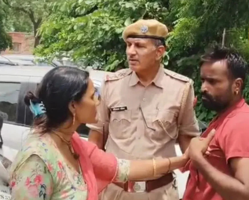 पत्नी ने साली के साथ पति को पकड़ा कर दी हेलमेट से पिटाई, वीडियो वायरल