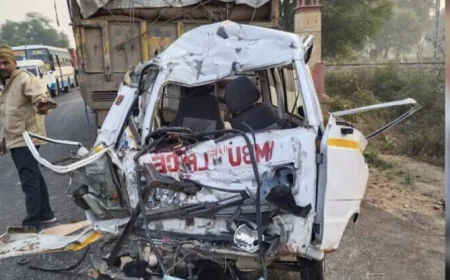 जयपुर-आगरा हाईवे पर एंबुलेंस-ट्रक टक्कर में मां-बेटे की दर्दनाक मौत.