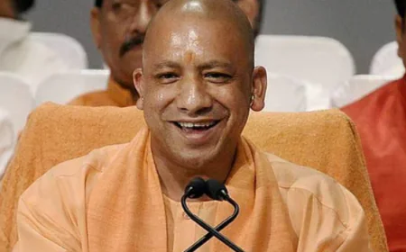 सीएम योगी का बड़ा ऐलान: 67.50 लाख बुजुर्गों को वृद्धावस्था पेंशन, यूपी बना देश की दूसरी सबसे बड़ी अर्थव्यवस्था