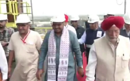 मुख्यमंत्री और केंद्रीय मंत्री हरदीप सिंह पुरी ने पचपदरा रिफाइनरी का दौरा कर ,कंट्रोल रूम का उद्घाटन किया.