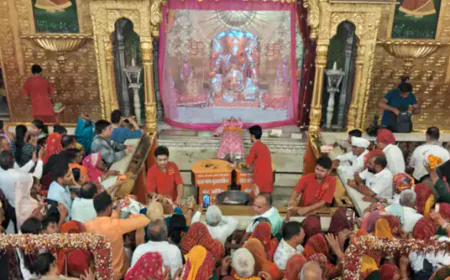 स्वर्ण मुकुट और नौलखा हार से होगा भगवान गणेश का श्रृंगार ,मोती डूंगरी गणेश मंदिर में भव्य तैयारियां शुरू