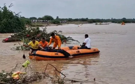 नदी  के तेज बहाव में बहे छह युवक,तीन युवकों की मौत, तीन अभी भी लापता