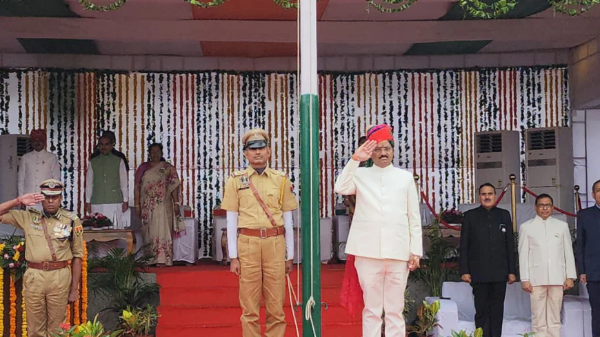 79वां स्वतंत्रता दिवस: चौगान स्टेडियम में उपमुख्यमंत्री बैरवा ने फहराया तिरंगा, देशभक्ति से गूंजा जयपुर