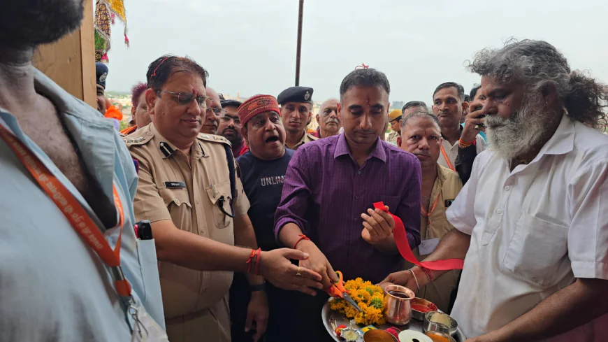 जिला कलेक्टर और DCP ने फीता काटकर मसूरिया बाबा रामदेव मेले का भव्य शुभारंभ किया.