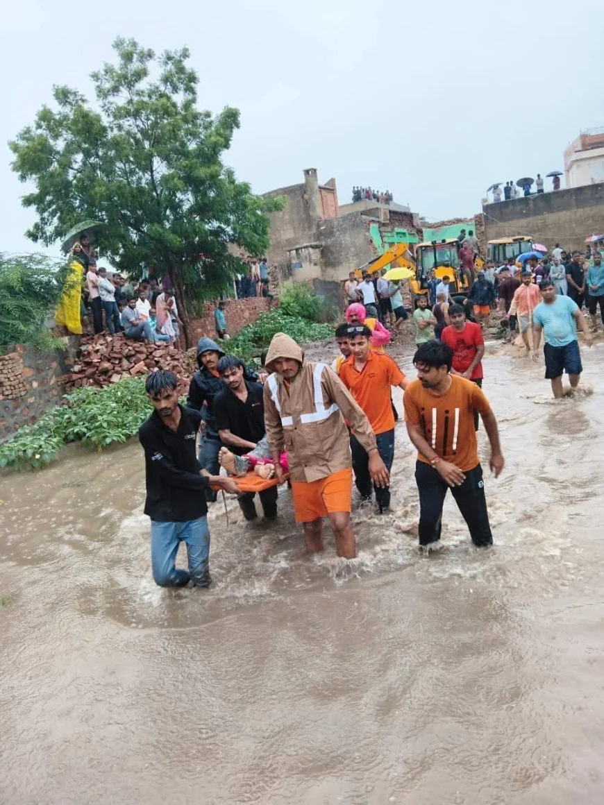भारी बारिश में मकान ढहने से दो की मौत, स्थानीय लोगों ने घायलों को पहुंचाया JLN अस्पताल