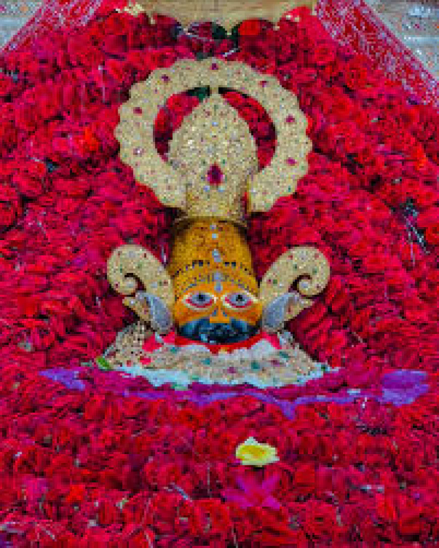 खाटूश्याम को बनाया ‘साथी’, 22 लाख की चोरी और मंदिर में चढ़ावा
