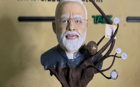 चॉकलेट से गढ़ी पीएम मोदी की अनोखी मूर्ति, जन्मदिन पर खास तोहफे की तैयारी