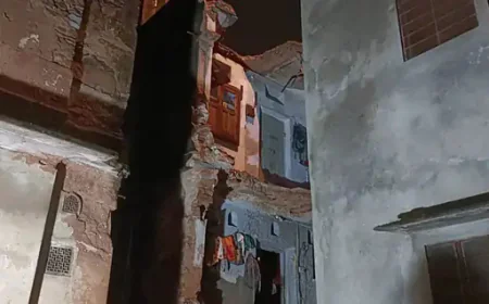 जर्जर हवेली ढहने से पिता-पुत्री की मौत, 5 घायल