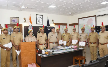 जिला पुलिस द्वारा उत्कृष्ट कार्य करने वाले बीट कांस्टेबल और आसूचना अधिकारियों को किया सम्मानित.