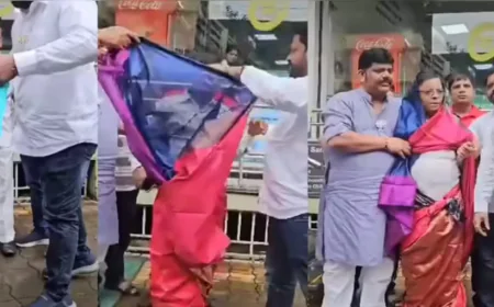 अब नेता नहीं, मॉडल बन गए मामा पगारे — बीजेपी ने पहनाई साड़ी, सोशल मीडिया बना फैशन रैंप