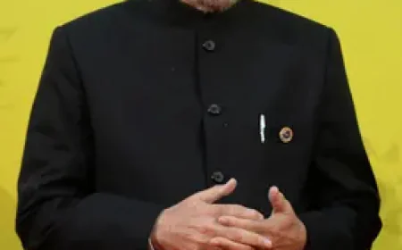 पीएम मोदी ने मनमोहन सिंह की 93वीं जयंती पर दी श्रद्धांजलि: "राष्ट्र सेवा के प्रति समर्पण को सलाम"