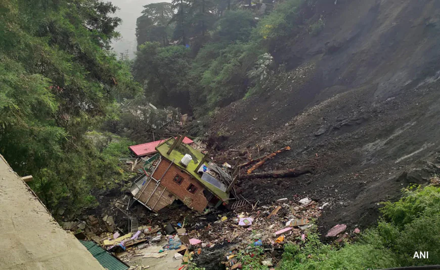 बारिश का कहर ,बाढ़ और भूस्खलन से हाहाकार