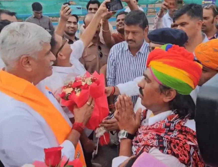 नेपाल में अशांति के बीच भारत सतर्क: फंसे पर्यटकों की सुरक्षित वापसी के लिए सरकार सक्रिय -गजेंद्र सिंह शेखावत