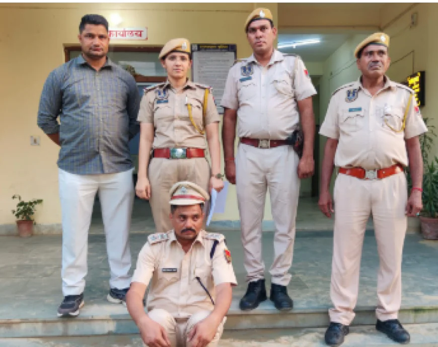 नकली पुलिसवाला धराया, फर्जी वर्दी और गाड़ी की बत्ती के साथ वसूली का खुलासा