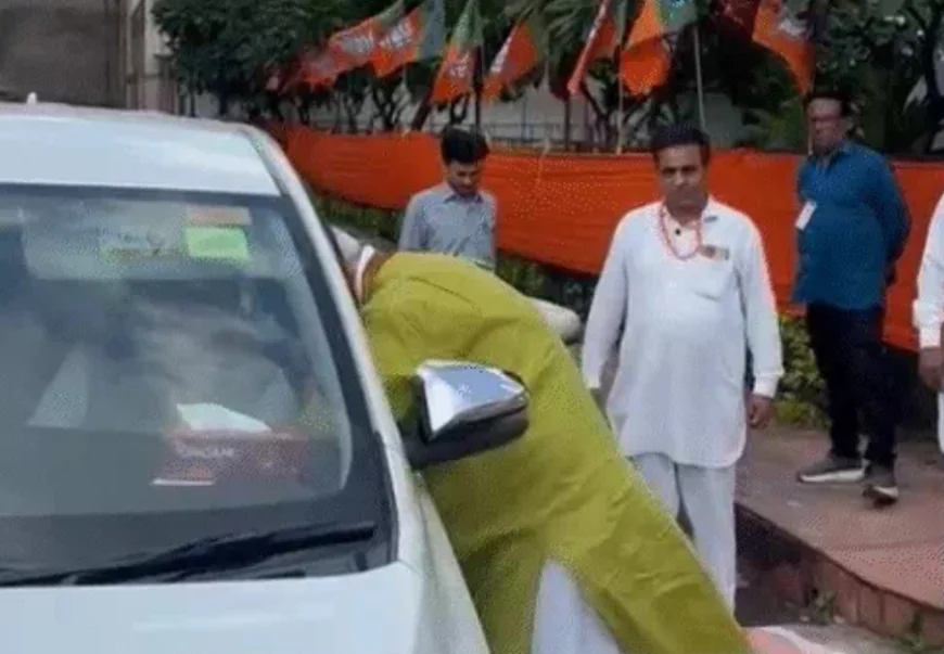 प्रदेश प्रभारी राधामोहन दास अग्रवाल नाराज होकर बीच में छोड़ा मंच