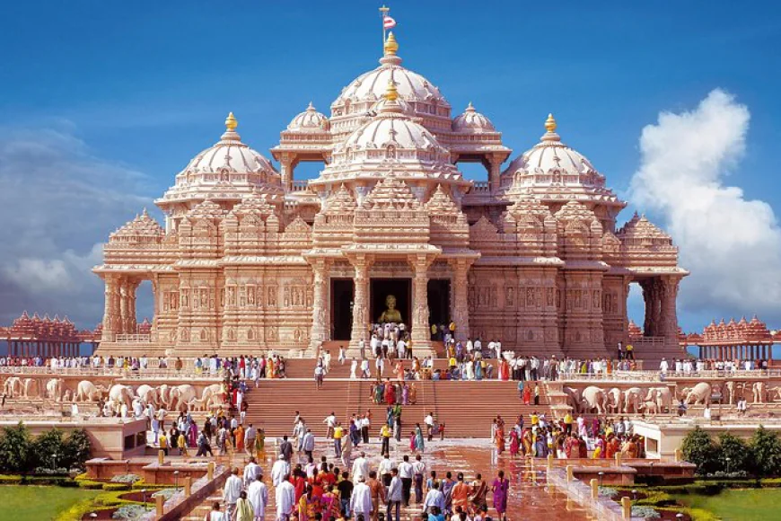 विश्वभर से हरि भक्त अक्षरधाम की प्राण प्रतिष्ठा के लिए जोधपुर पहुंच रहे.