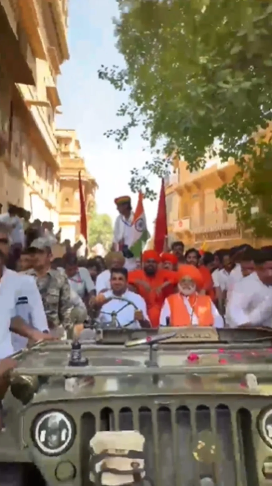 जैसलमेर में ओरण-गोचर बचाओ आंदोलन: हजारों की मौन रैली, कलेक्ट्रेट पर धरना और मांगों का ज्ञापन