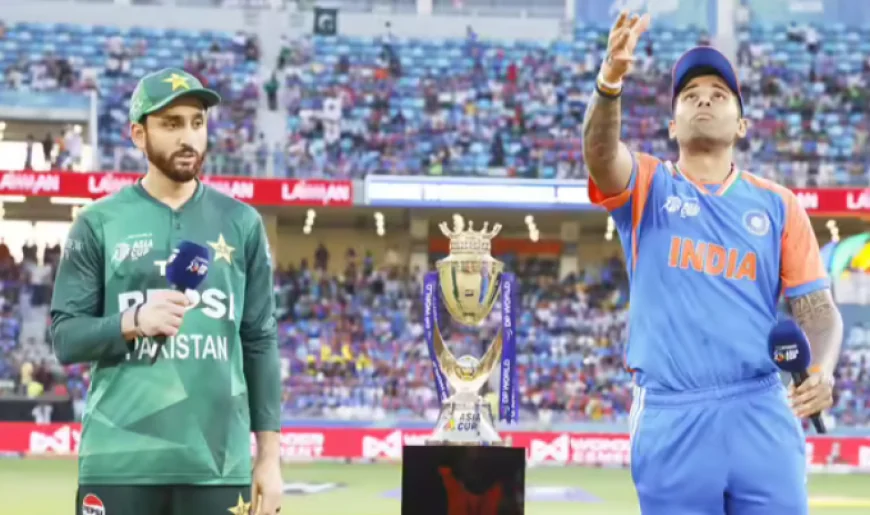 भारत ने टॉस जीतकर चुनी गेंदबाजी, दुबई में गूंजे राष्ट्रगान, शुरू हुई क्रिकेट की जंग