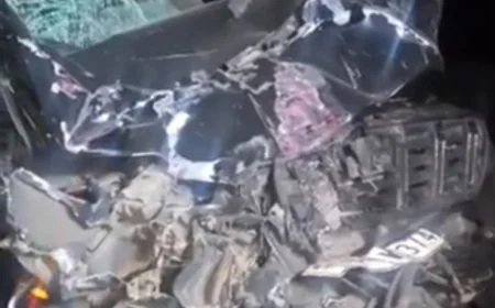 "बाड़मेर हाईवे पर भीषण हादसा: निजी बस और स्कॉर्पियो की टक्कर, एयरबैग ने बचाई तीन जिंदगियां"