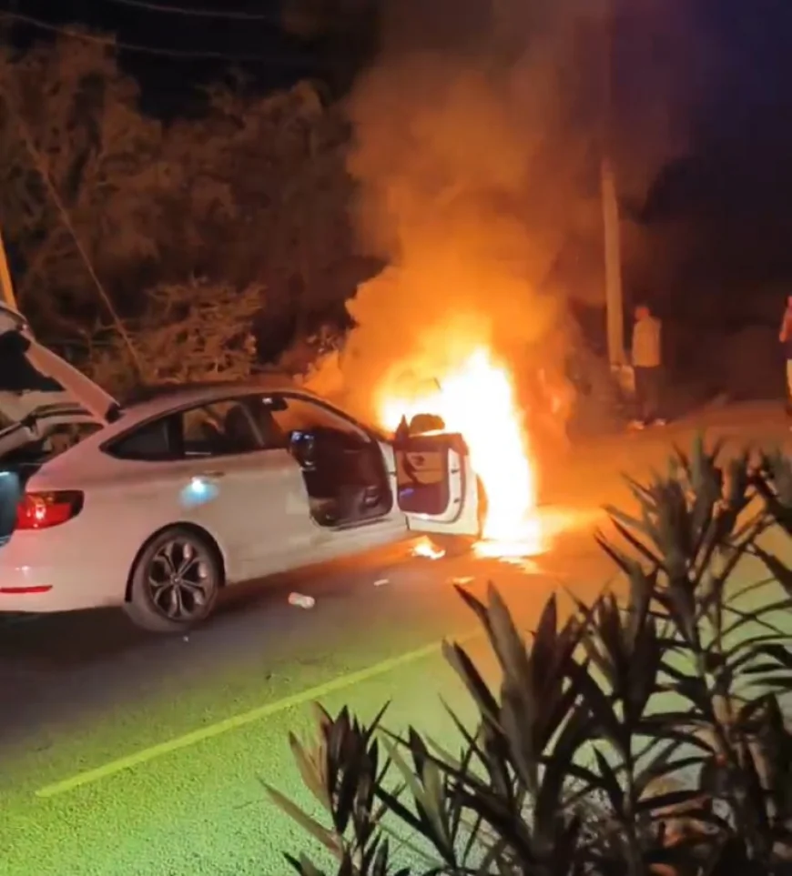 सीकर में BMW कार में लगी आग: हरियाणा से जयपुर जा रहे परिवार की जान पर बनी, 6 लोगों ने कूदकर बचाई जान