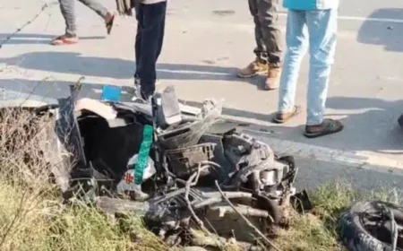 राजस्थान के अलवर में दर्दनाक हादसा: स्कूल बस ने मां-बेटे को कुचला, स्कूटी को 50 मीटर तक घसीटा; दोनों की मौके पर मौत