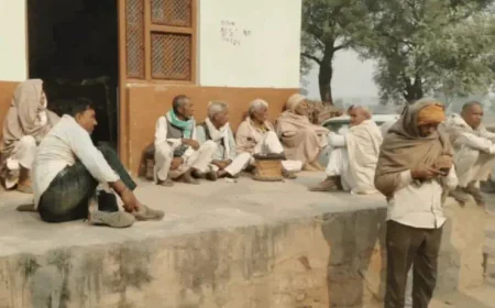 परिवारिक विवाद में बुजुर्ग महिला की हत्या: गांव में खूनी संघर्ष, 6 घायल; पुलिस ने फरार आरोपियों की तलाश तेज