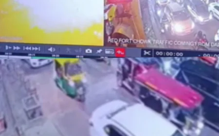 दिल्ली ब्लास्ट: लाल किले के पास कार में धमाके का खौफनाक CCTV फुटेज आया सामने, जैश आतंकी डॉक्टर उमर ने रची साजिश!