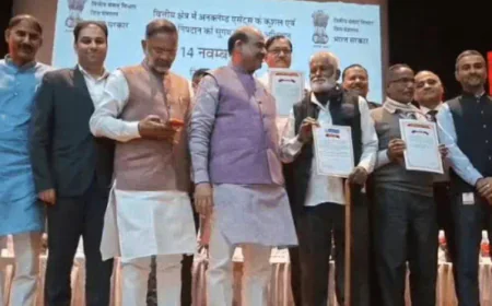 कोटा में 'आपकी पूंजी–आपका अधिकार' अभियान का शुभारंभ: लोकसभा अध्यक्ष ओम बिरला ने चेक, स्कूटी व इलेक्ट्रिक व्हीलचेयर बांटीं