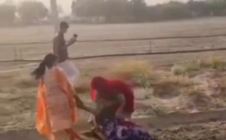 बाड़मेर: जमीन विवाद में मां-बेटी ने देवरानी को चोटी खींचकर घसीटा, हाथ-पैर पकड़कर पीटा; वीडियो वायरल, पुलिस ने मामला दर्ज कर जांच शुरू