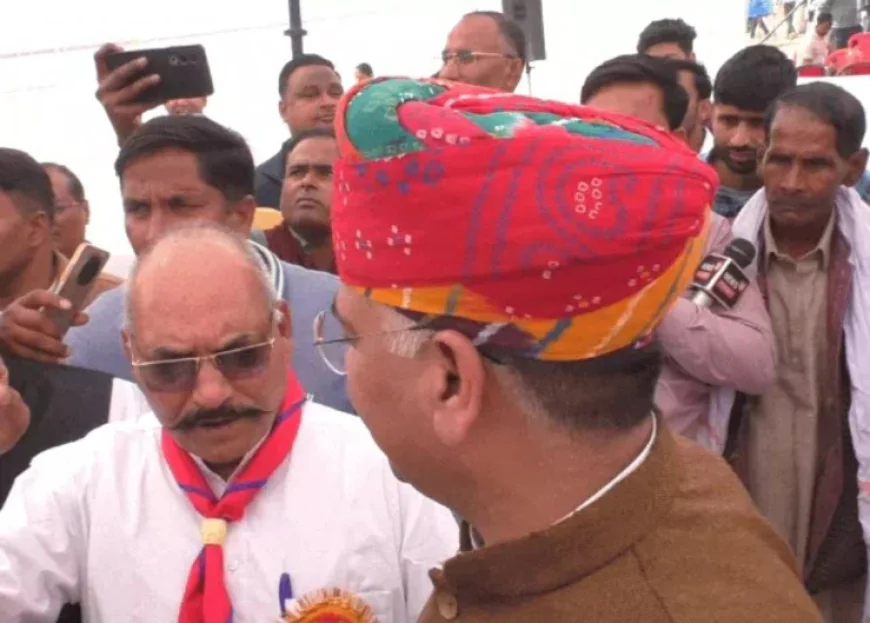 प्रभारी मंत्री के कार्यक्रम में SDM का विरोध: बीजेपी कार्यकर्ताओं का उग्र प्रदर्शन, कलेक्टर ने मंत्री को सुरक्षित गाड़ी तक पहुंचाया