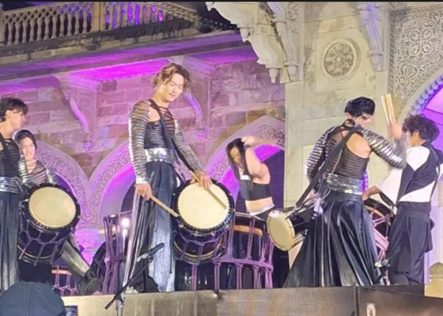 जापान के ड्रम ताओ ने जयपुर में मचाया धमाल: फोक सिंगर स्वरूप खान ने केसरिया बालम से किया पर्यटकों का स्वागत, अल्बर्ट हॉल पर दिखी जुगलबंदी