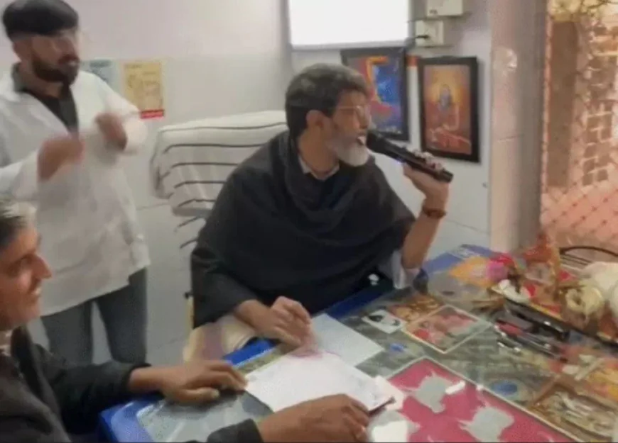 उदयपुर: इलाज के दौरान रील बनाने वाले डॉक्टर को APO कर दिया, बोले- 'मुझे क्यों हटाया, पता नहीं'; CMHO ने बताया- शिकायतें आ रही थीं